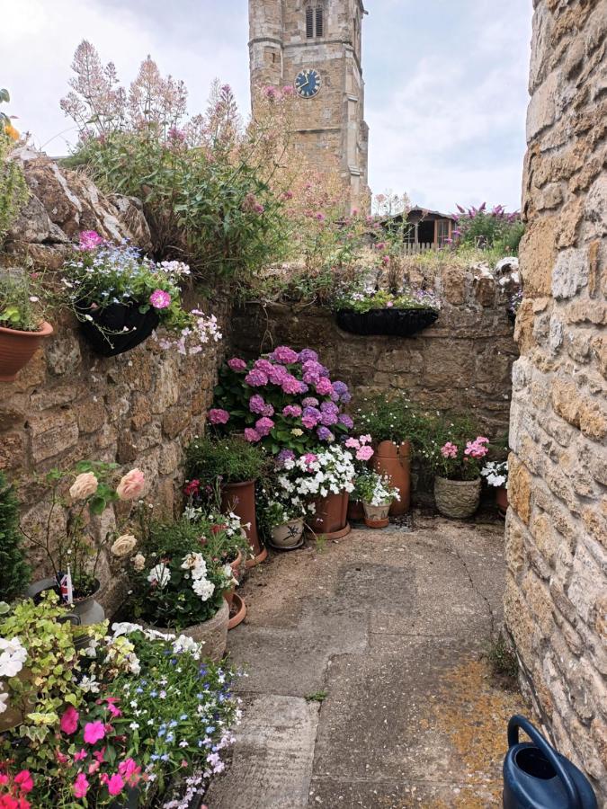 Ferienwohnung Number Five Abbotsbury Exterior foto